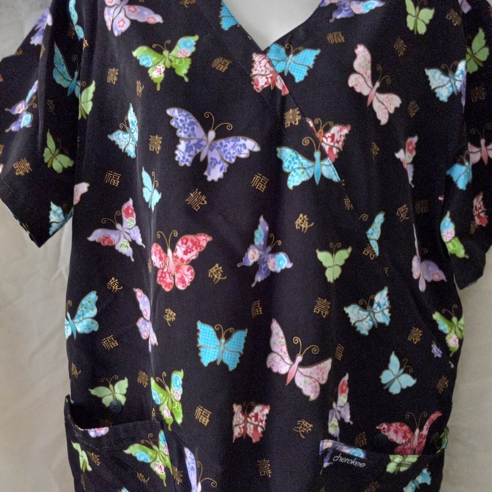 Scrub top - Picture 3 of 3